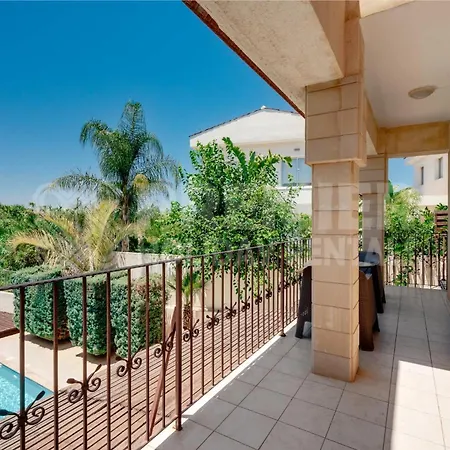 Coral Villa Paralimni
