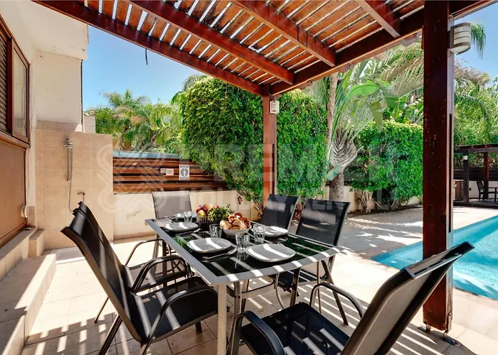 Coral Villa Paralimni