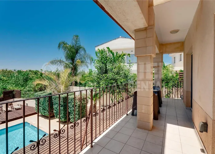 Coral Villa Paralimni